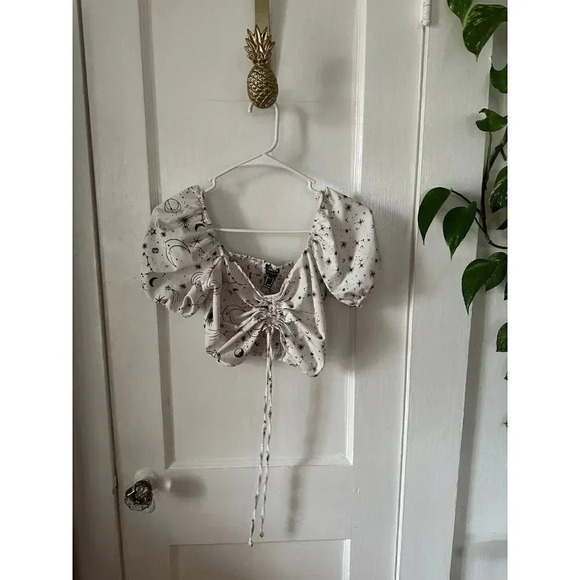 Forever21 Women’s size Small stars blouse - Picture 1 of 7